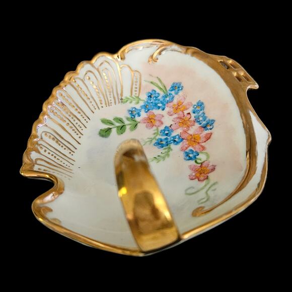 Vintage Hand Painted Porcelain Trinket Dish Gold Trim Floral Signed B. Davis ’69 - Picture 3 of 7
